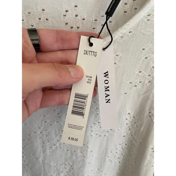 T Tahari Woman NWT 3XL White Flutter Sleeve Short Sleeve Top Plus Size Tee - Picture 5 of 12